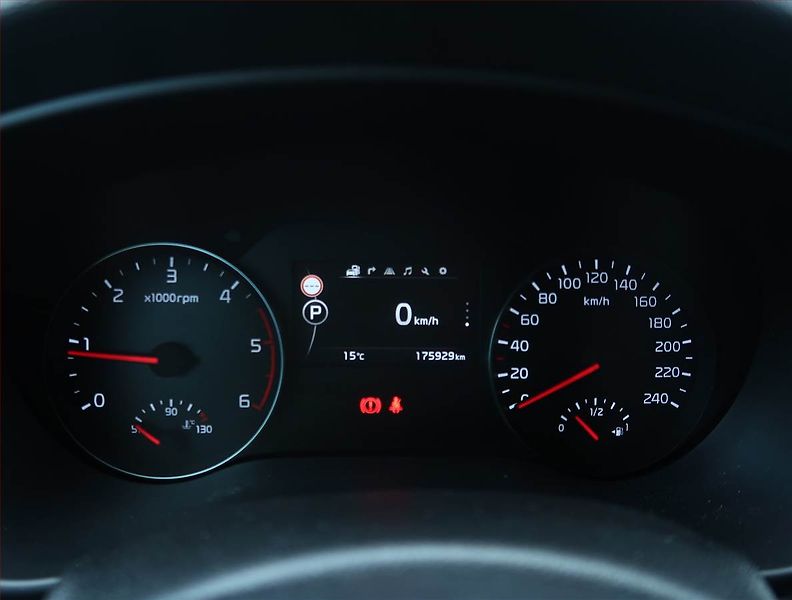 Kia Sportage (2016) 2.0 CRDi, 4X4, Automat - fotka 11 z 23