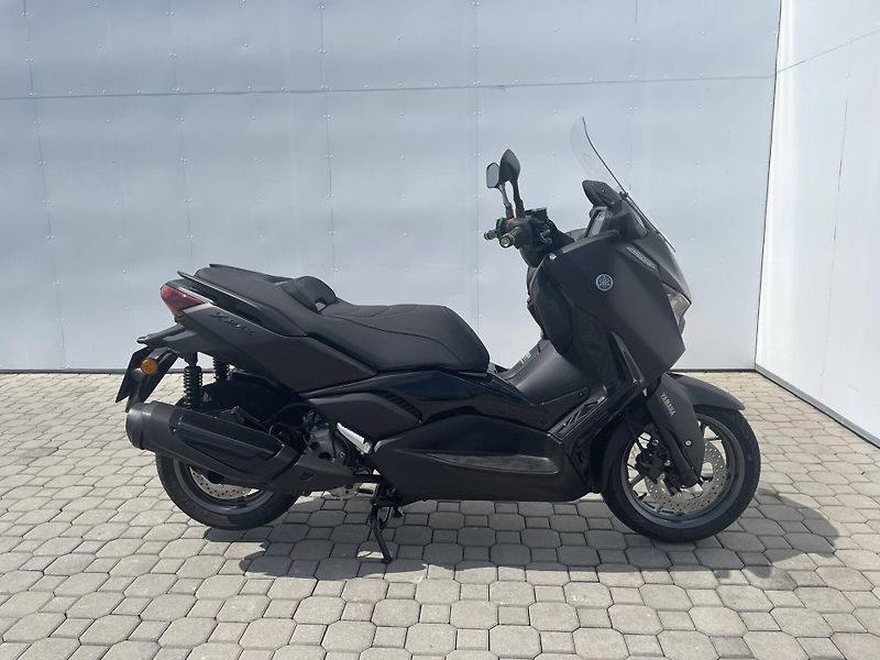 Yamaha (2025) XMAX 300 Tech Max EU5+ - fotka 2 z 10