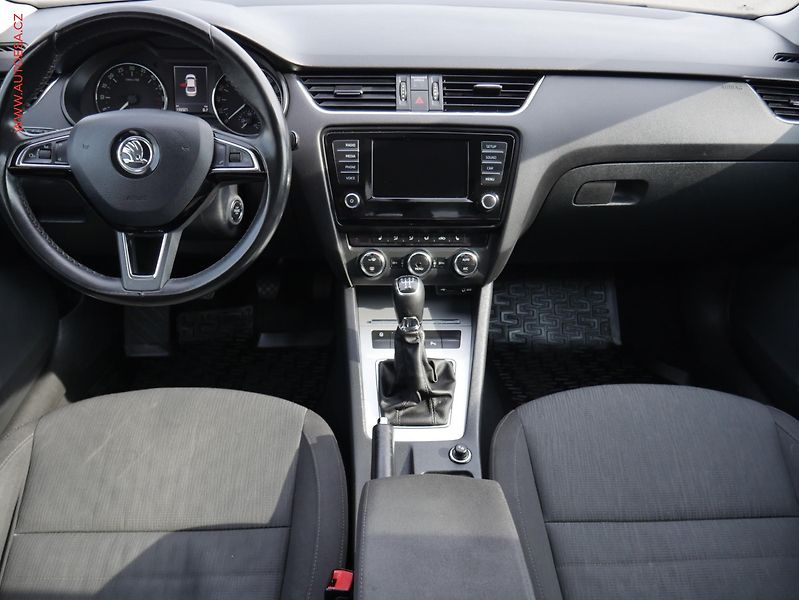 Škoda Octavia (2016) 1.6TDi, ČR, GreenLine - fotka 8 z 17