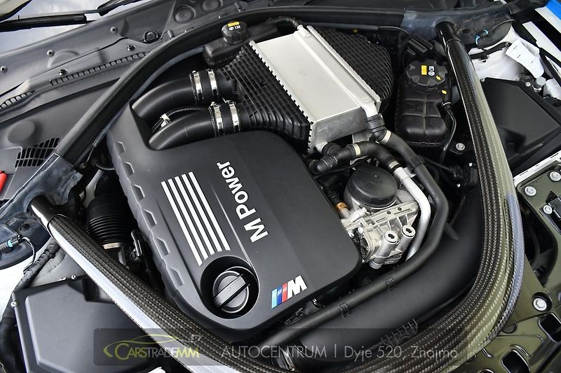 BMW M4 3.0i 45tKM!! ČR DPH LED - fotka 51 z 53