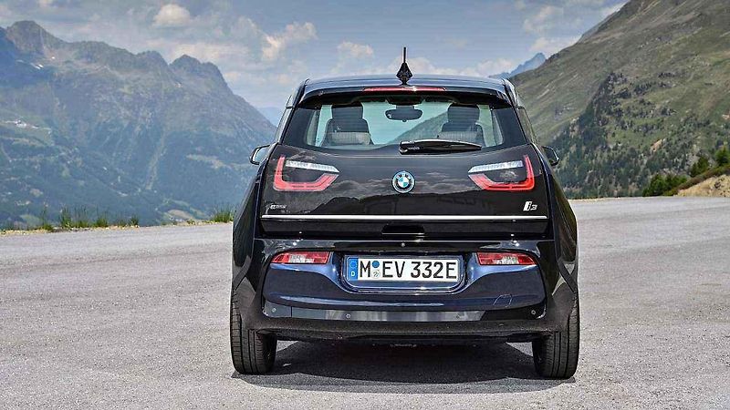 BMW i3 pro záchranné služby České republiky.