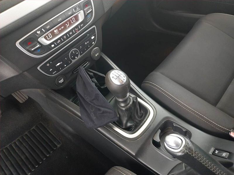 Renault Mégane (2010) 1.5 dCi, po STK, CZ doklady - fotka 13 z 18