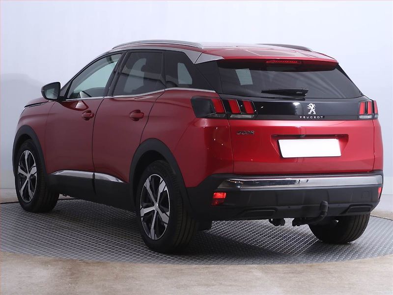 Peugeot 3008 (2020) Allure 1.2 PureTech, Automat - fotka 4 z 23