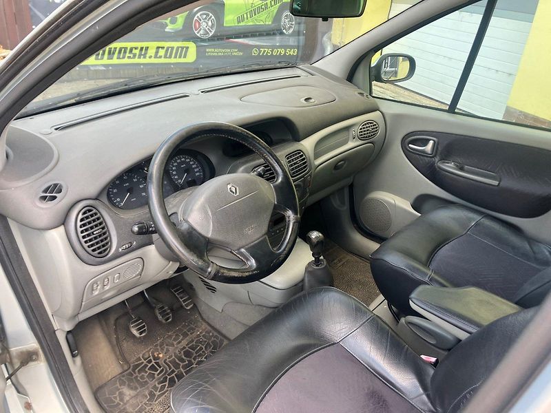 Renault Scénic 1,6i (79kW)*KLIMATIZACE* - fotka 7 z 15