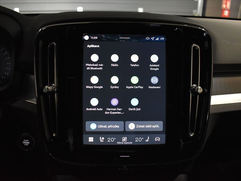 Volvo XC40 2,0 B4 Ultra Panorama,BLIS - fotka 19 z 21