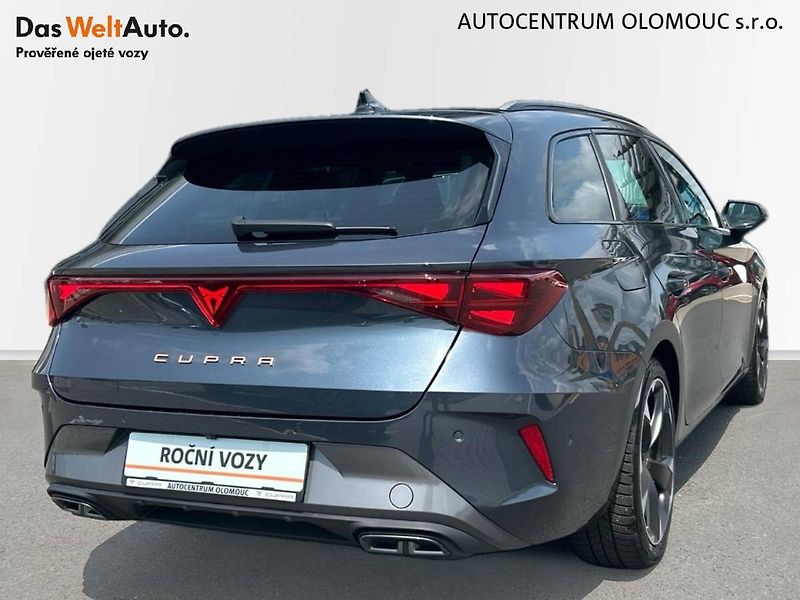 Cupra Leon (2024) SP 1.5 eTSI 7DSG - fotka 2 z 35