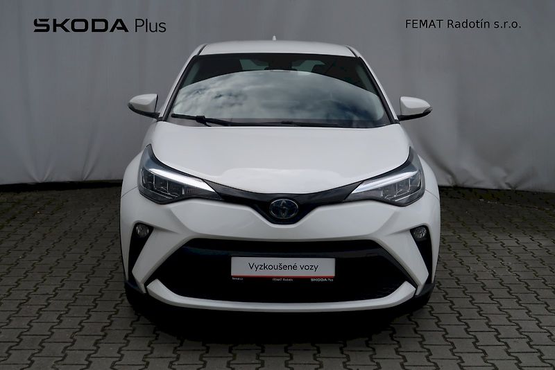 Toyota C-HR (2022) 1,8 Hybrid 90kW e-CVT Comfort - fotka 25 z 34