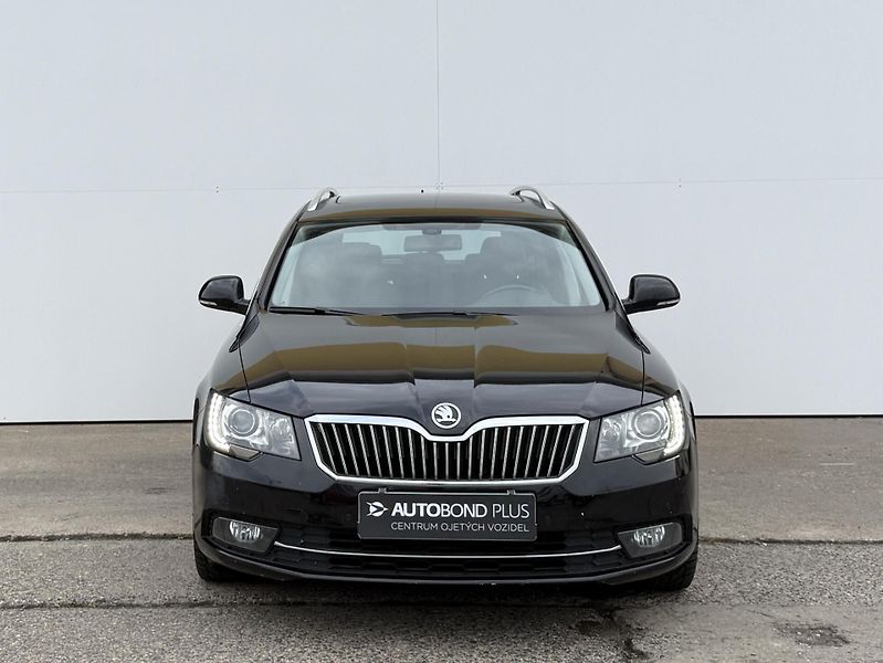 Škoda Superb 2.0 TDI DSG / 125 kW Elegance - fotka 4 z 25