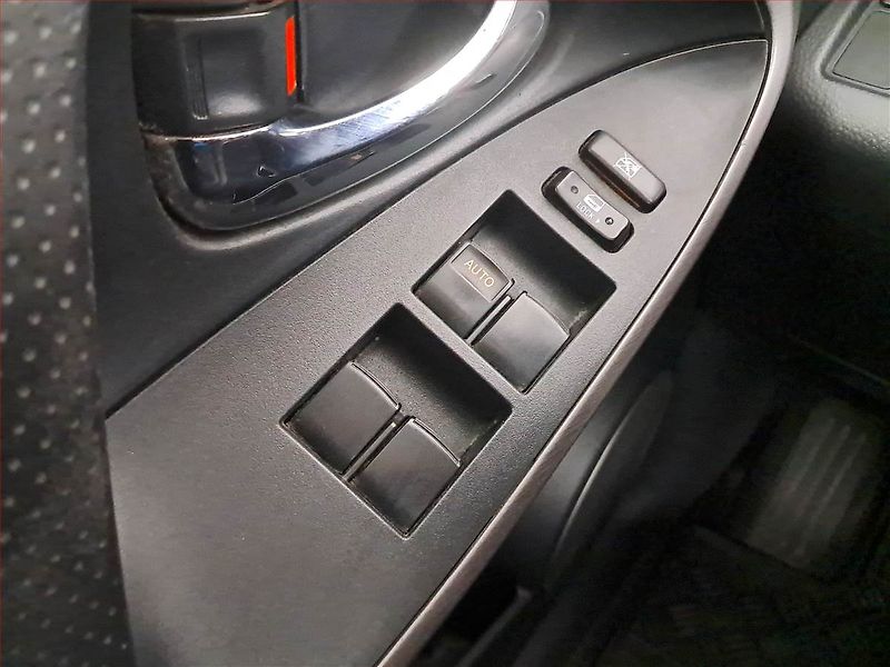 Toyota RAV4 (2007) 2.2 D-4D, 4X4, nová STK - fotka 15 z 16