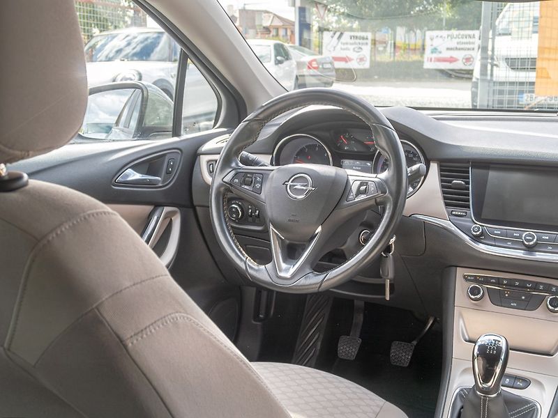 Opel Astra (2016) 1.6D 100KW – 12/2016 - fotka 14 z 40