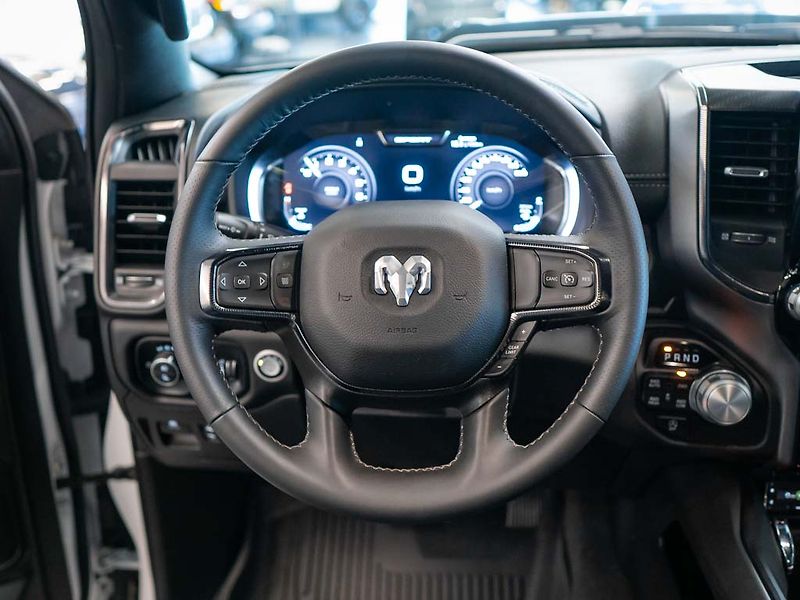 Dodge RAM (2024) 5.7 HEMI V8 Sport Lift edition - fotka 14 z 31