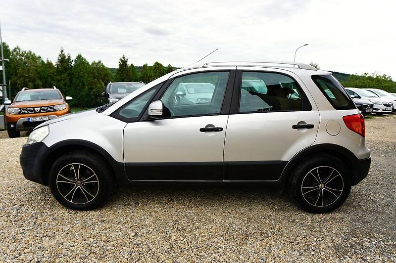 Fiat Sedici (2012) 1,6 16V 88 kW - fotka 8 z 46