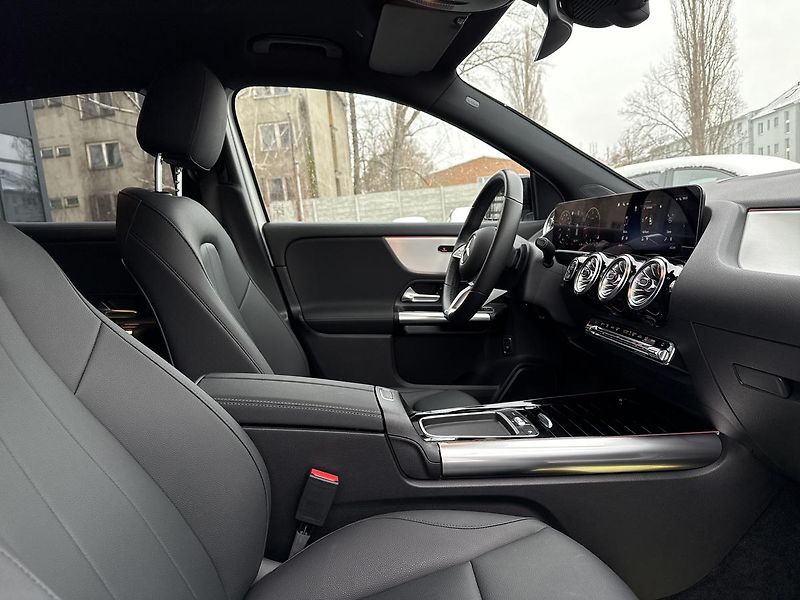 Mercedes-Benz GLA 200d 4MATIC, CZ, 1.majitel - fotka 13 z 19