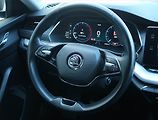 Škoda Octavia (2021) 2.0 TDI, Navi, Tempomat - náhled 22