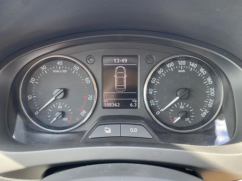 Škoda Rapid (2015) 1.2TSi, KLIMA, NAJ.108TIS.KM!! - fotka 18 z 32