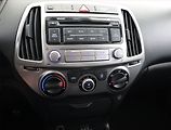 Hyundai i20 (2013) 1.1 CRDi - náhled 9