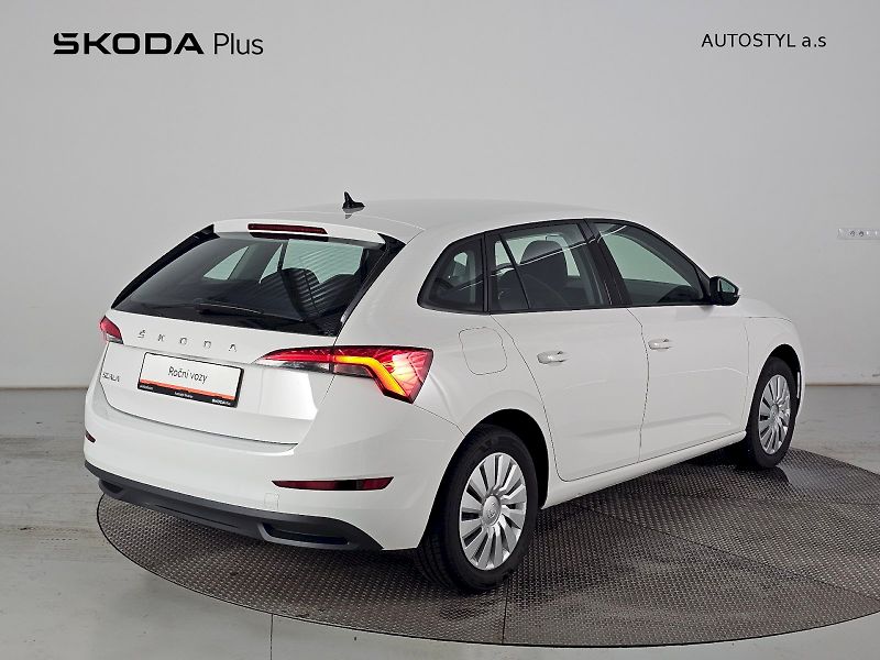 Škoda Scala (2023) 1,0 TSI 81 kW AMBITION - fotka 2 z 24