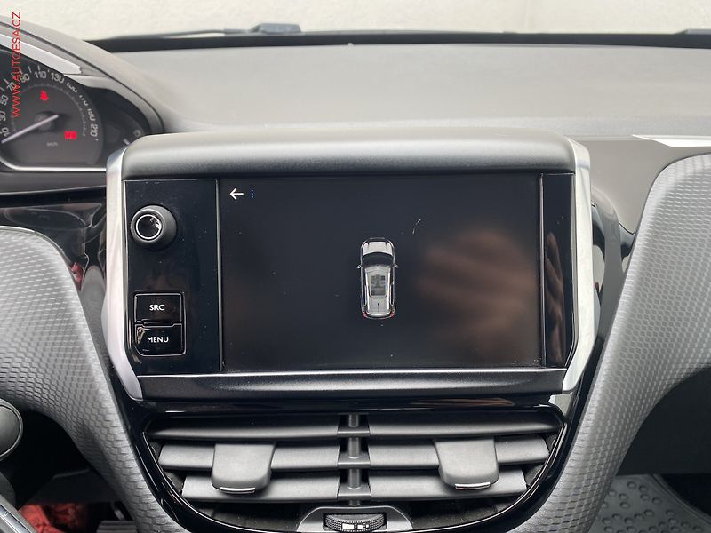 Peugeot 2008 (2018) 1.6 HDi, 2.maj,ČR, GT Line - fotka 16 z 17
