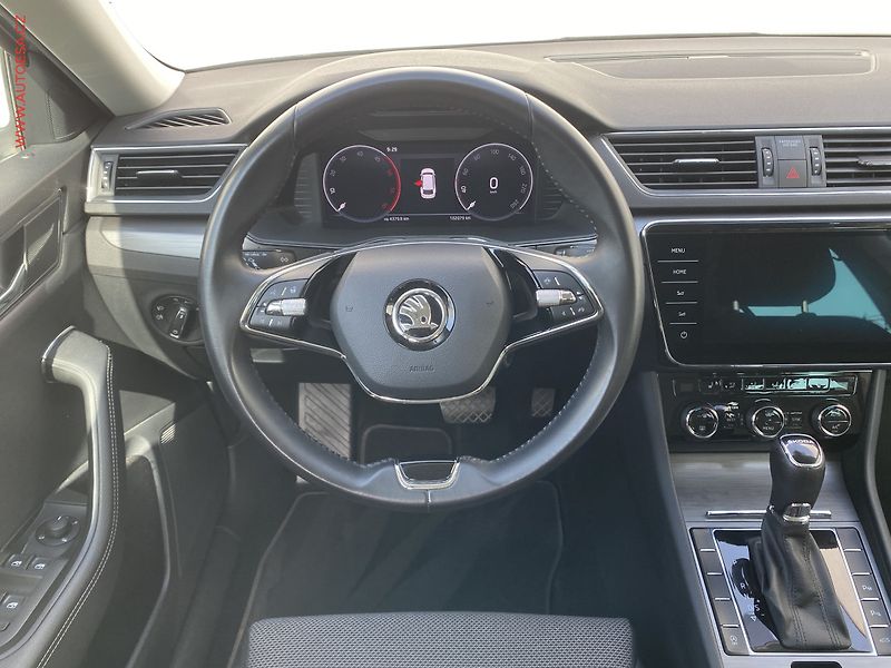 Škoda Superb (2022) 2.0 TDi, Style, DSG, LED - fotka 11 z 19