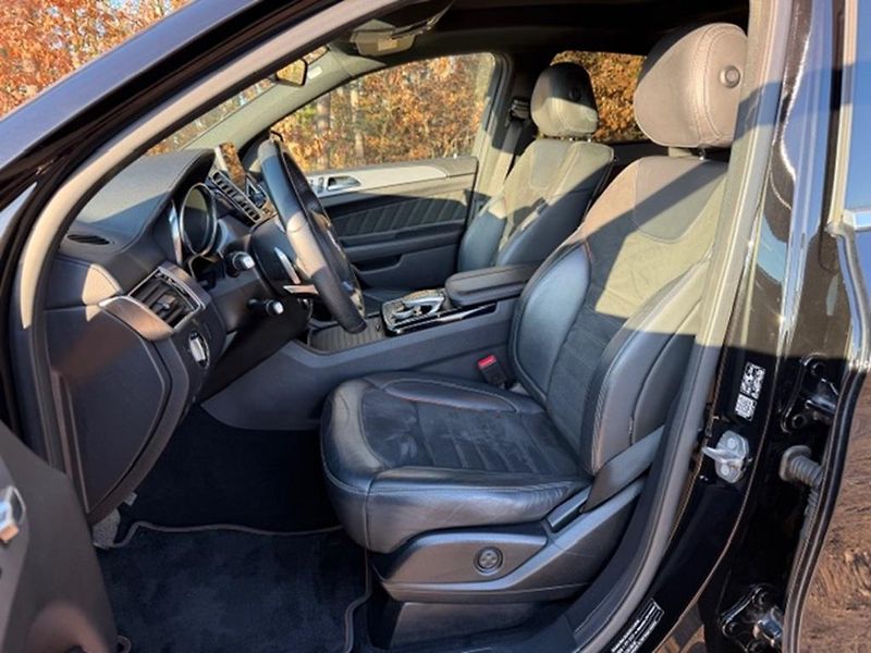 Mercedes-Benz GLE 350d 4MATIC,AMG PAKET,CZ - fotka 15 z 46