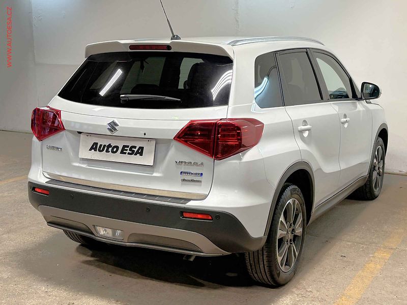 Suzuki Vitara (2020) 1.4 BoosterJet 4x4 Mild - fotka 4 z 16