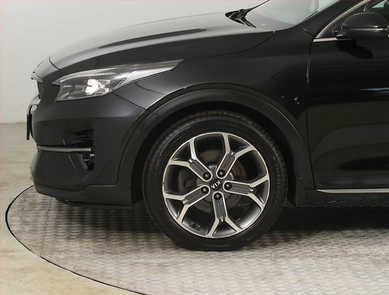 Kia XCeed (2019) TOP 1.4 T-GDI, Automat - fotka 15 z 26