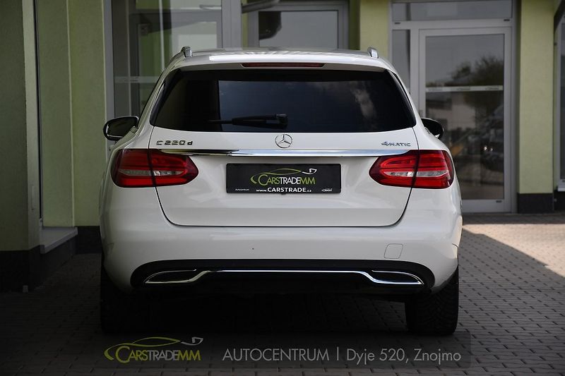 Mercedes-Benz Třídy C 220d 4MATIC ČR NAVI - fotka 10 z 34