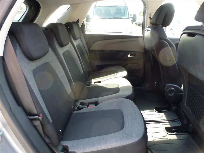 Citroën C4 Picasso 1,2 PureTech 130 6AUT  SpaceTo - fotka 28 z 54