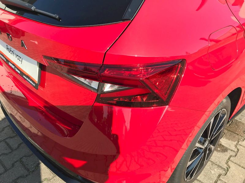 Škoda Fabia (2025) MONTE CARLO 1,0 TSI DSG - fotka 23 z 28