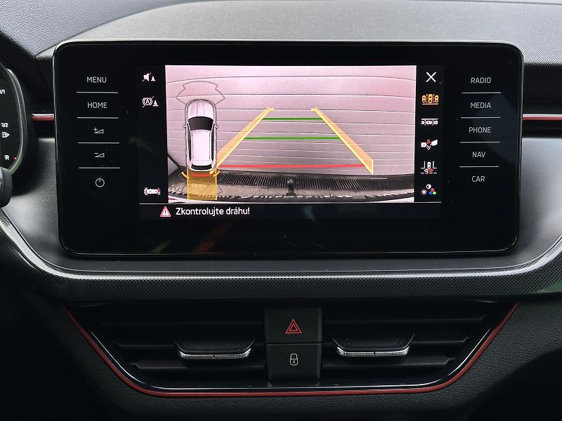 Škoda Kamiq 1.5TSi DSG Monte Carlo V.Cockp - fotka 34 z 48