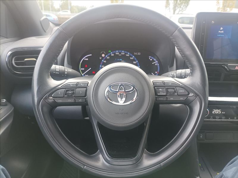 Toyota Yaris Cross 1,5 Premiere Edition - fotka 14 z 25
