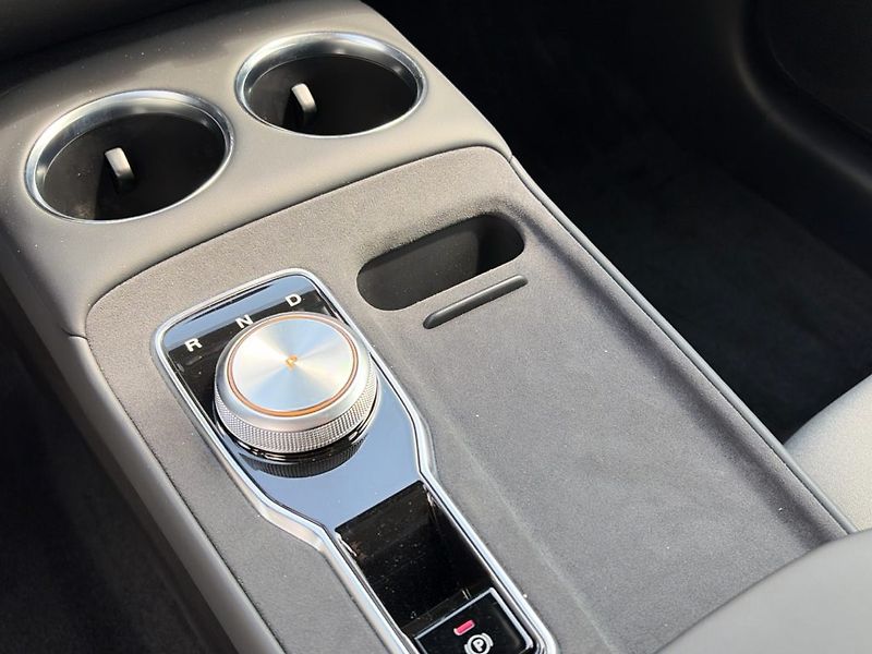 MG MGS5 EV (2026) S5 EV Emotion 49kWh - fotka 16 z 21