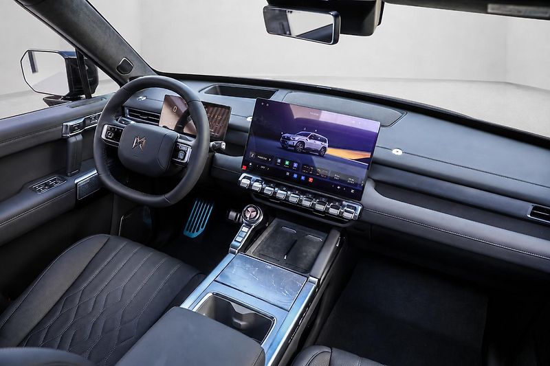 Dongfeng Ostatní (2026) M-HERO 817 II E1+a - fotka 15 z 34