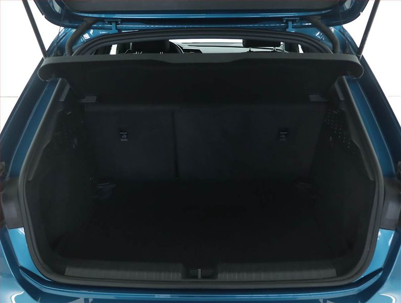 Audi A3 (2022) 35 TDI - fotka 14 z 15