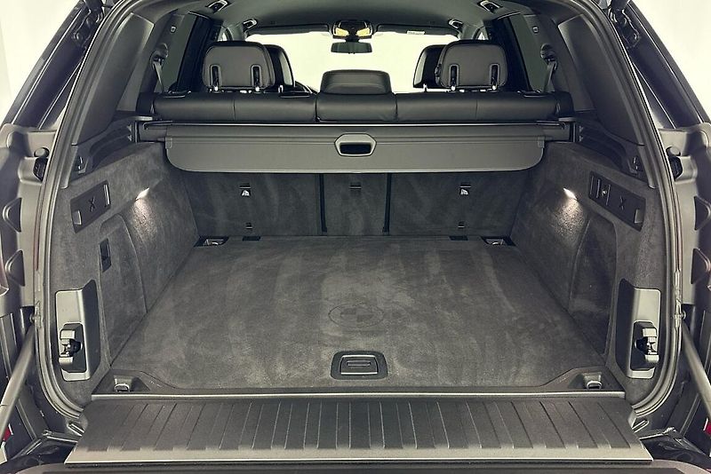 BMW X5 xDrive40d - fotka 11 z 29