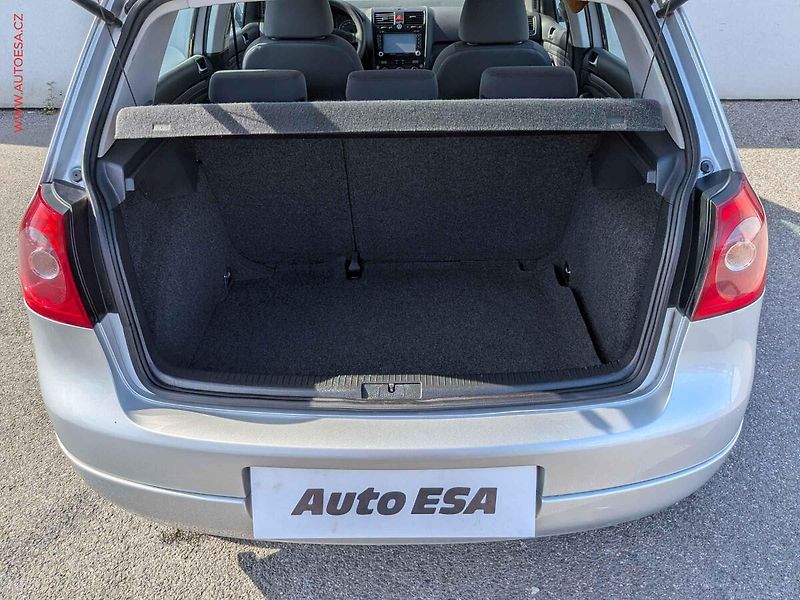 Volkswagen Golf (2007) 1.6i, 2.maj,ČR, Trendline - fotka 7 z 14