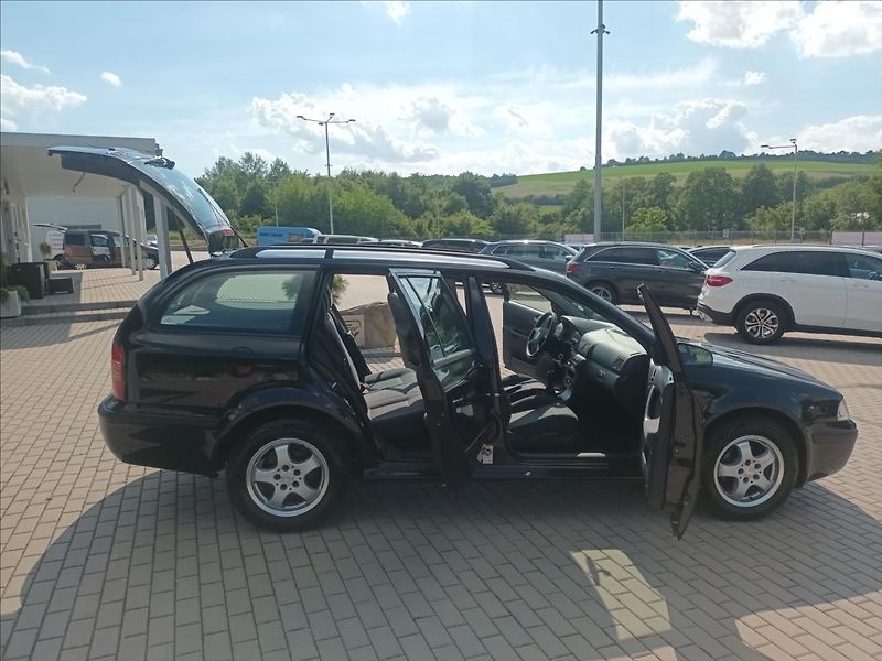 Škoda Octavia 1,6 MPI,75KW,KLIMA,SERVIS,KOLA - fotka 20 z 31