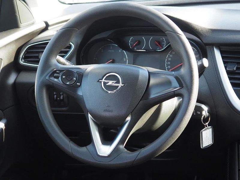 Opel Grandland X (2019) 1.5 CDTi - fotka 10 z 25