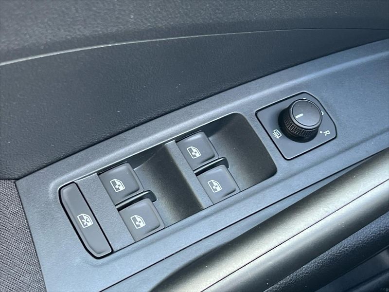 Škoda Fabia 1,0 MPi 59kW SELECTION  IV. - fotka 20 z 23