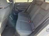 Volkswagen Golf 1,5 TSi 96kW Life ČR 1.maj Neh - náhled 10