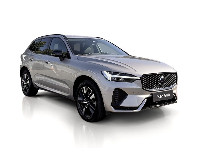 Volvo XC60 B5 AWD PLUS DARK // REZERVACE  - fotka 5 z 44