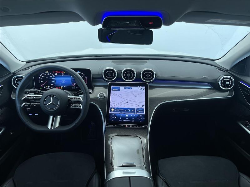 Mercedes-Benz Třídy C 220d 4MATIC AMG Style Edition - fotka 13 z 22