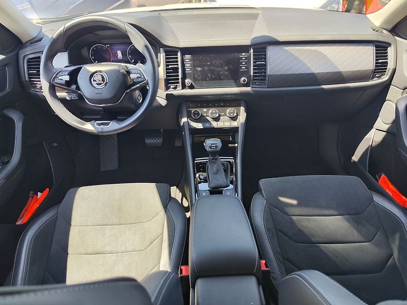 Škoda Kodiaq 2.0 TDI/147kW Style 4x4 DSG - fotka 15 z 35