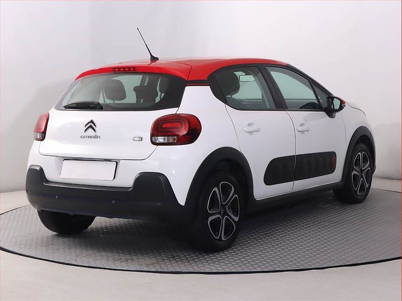 Citroën C3 (2020) 1.2 PureTech, Serv.kniha, Navi - fotka 5 z 21