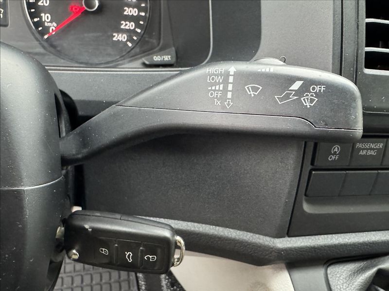 Volkswagen Transporter 2,0 TDI 110kW 4MOT DPH původČR - fotka 37 z 50