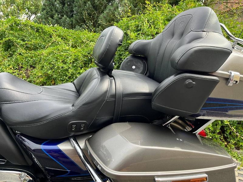 Harley-Davidson FLHTKSE ULTRA LIMITED CVO (2017) AKČNÍ CENA - fotka 14 z 15