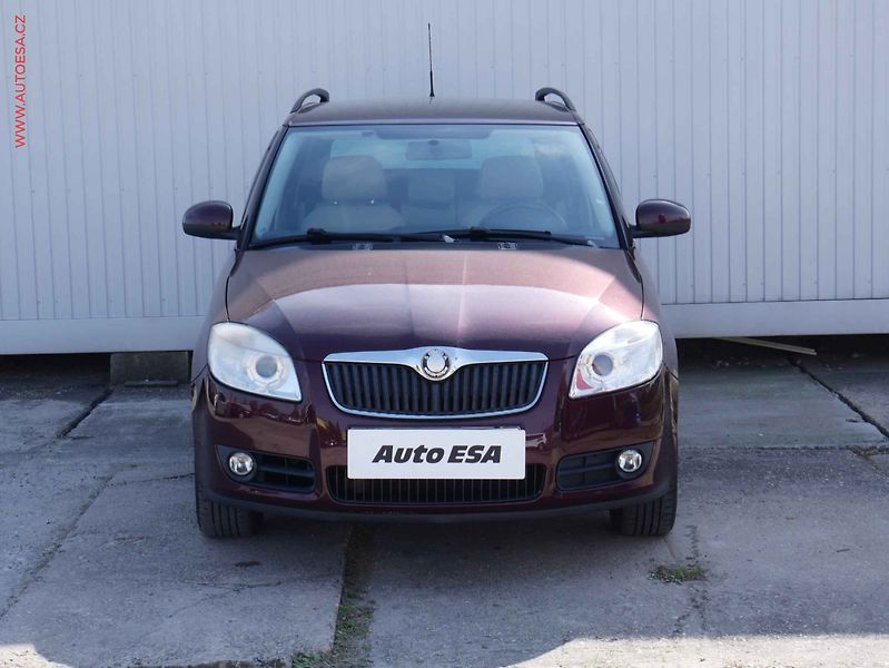 Škoda Fabia (2009) 1.4 16V, Výhř.sed, TZ - fotka 2 z 16