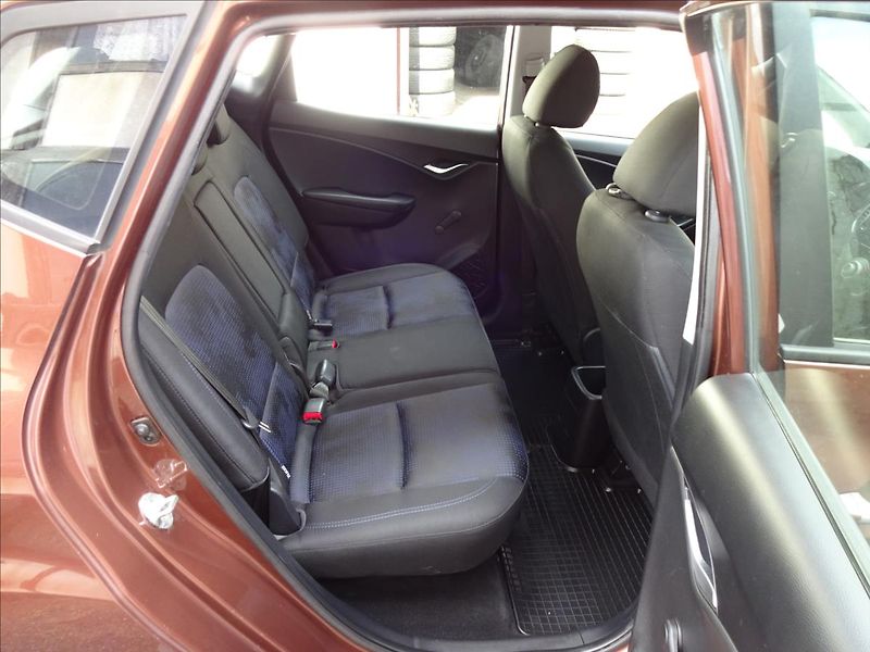 Hyundai ix20 1,4 CRDi 66kW - fotka 23 z 47