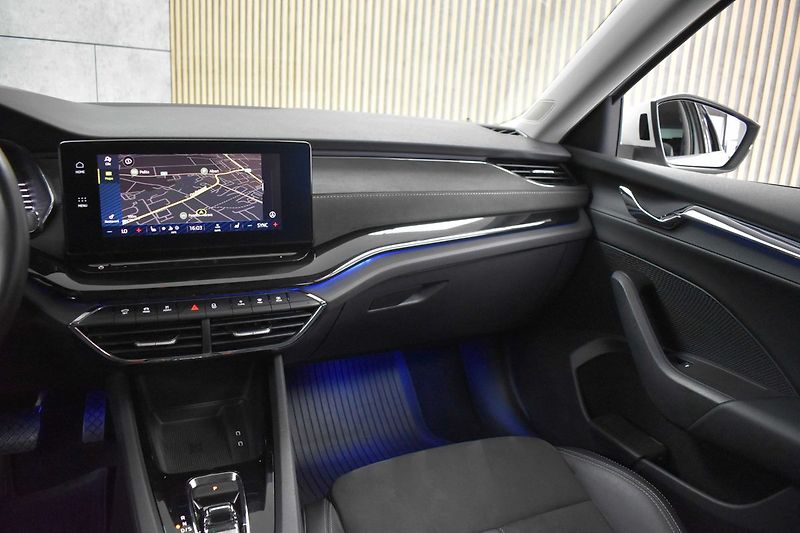 Škoda Octavia 1.5TSI REZERVACE - fotka 10 z 47