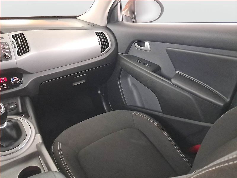 Kia Sportage (2015) 1.6 GDI, Tempomat - fotka 8 z 20